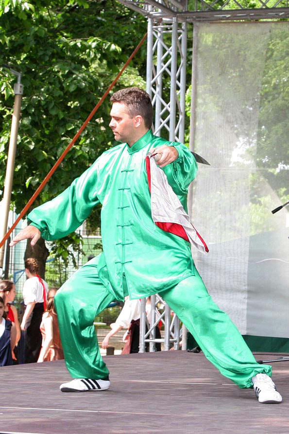 121.jpg
